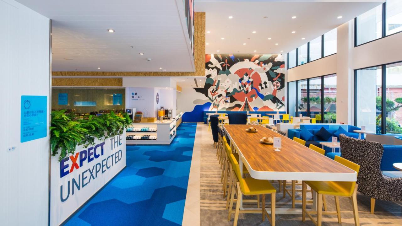 Holiday Inn Express Taichung Fengchia By Ihg Екстер'єр фото