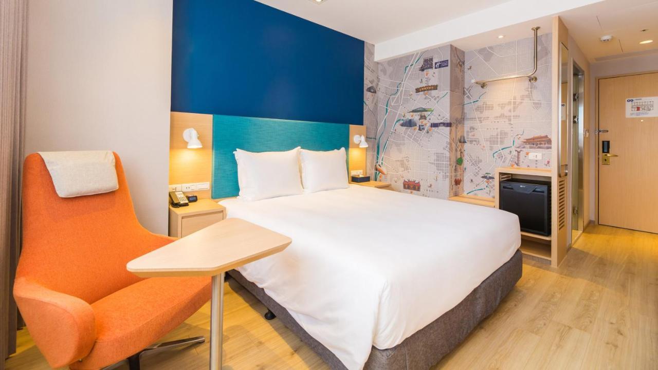 Holiday Inn Express Taichung Fengchia By Ihg Екстер'єр фото