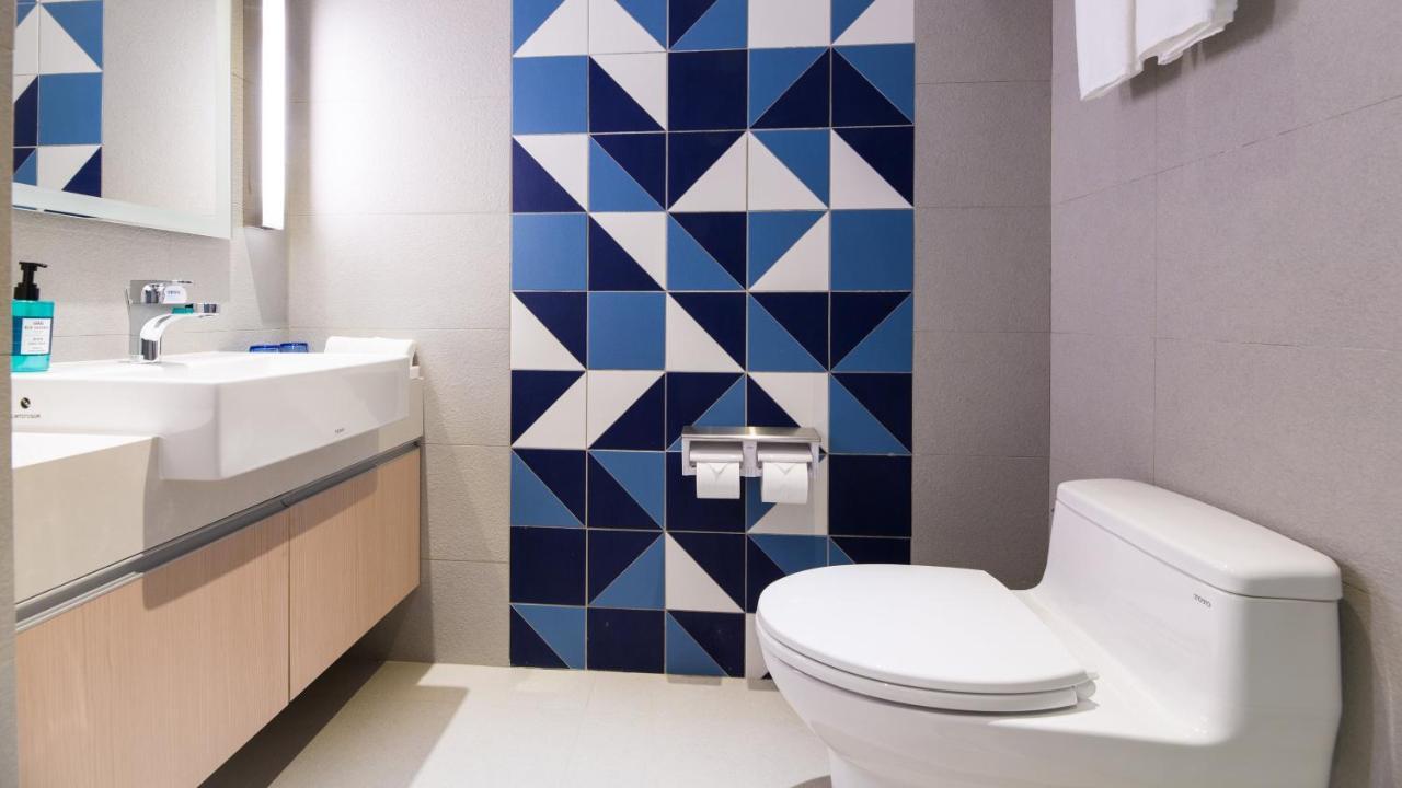 Holiday Inn Express Taichung Fengchia By Ihg Екстер'єр фото